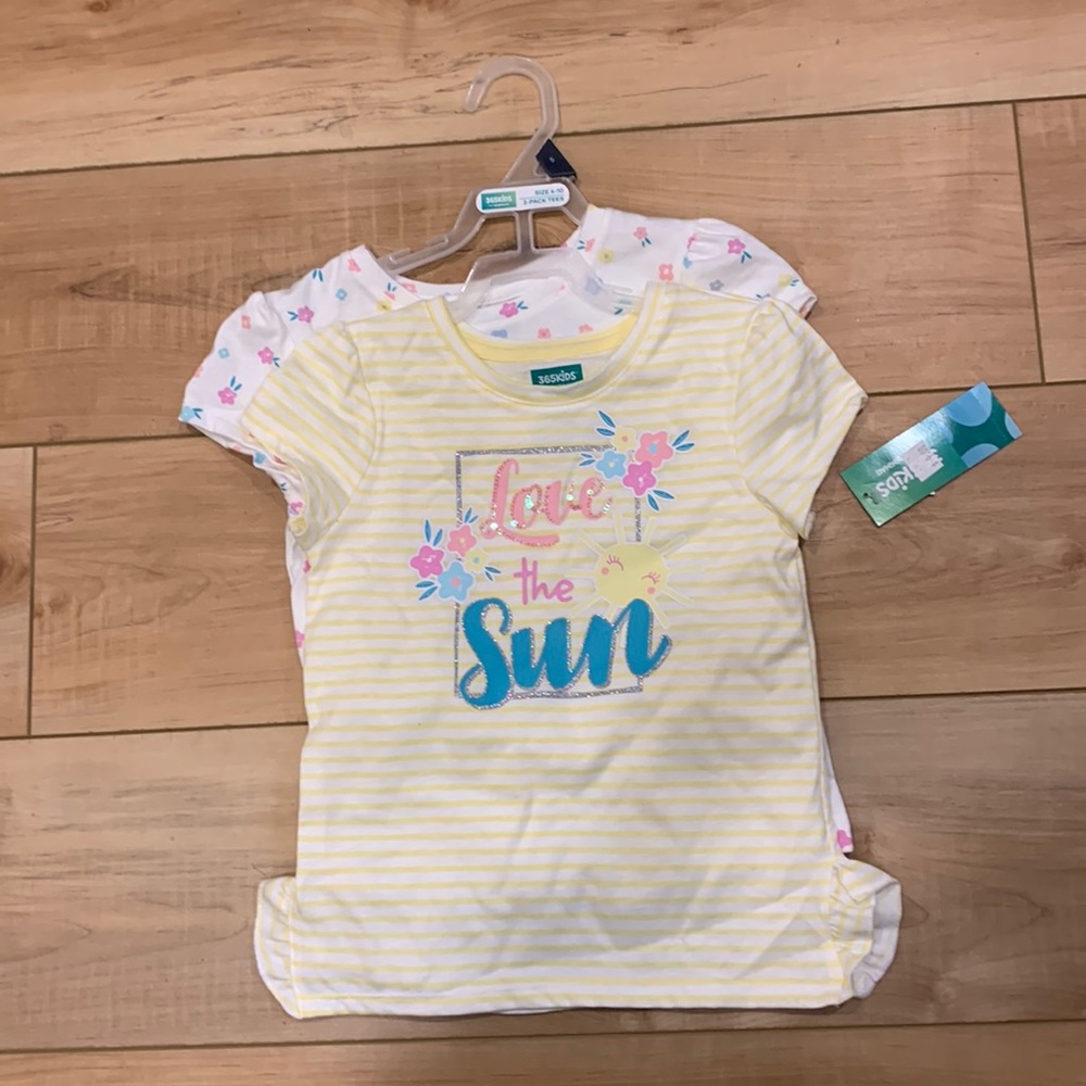 NWT 2 T-shirts size 5
